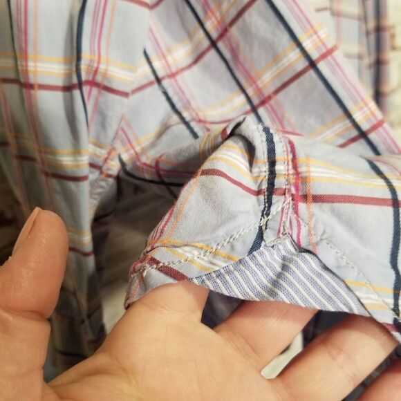 Tommy Bahama Blue Plaid Button Down M - Picture 4 of 9